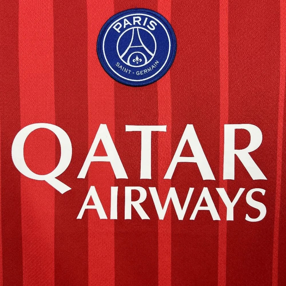 Paris Saint Germain PSG maillot third rouge 2025 2026