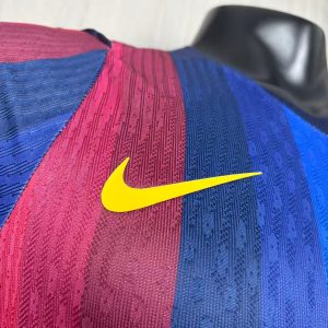 FC BARCELONE DOMICILE 26/27 VERSION ( PHOTOS VERSION JOUEUR )