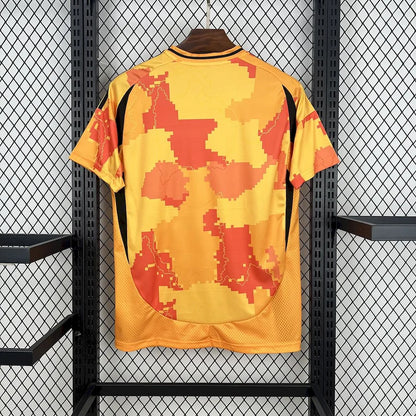 Paris FC maillot foot third 2024 2025 Ninho Jefe Orange