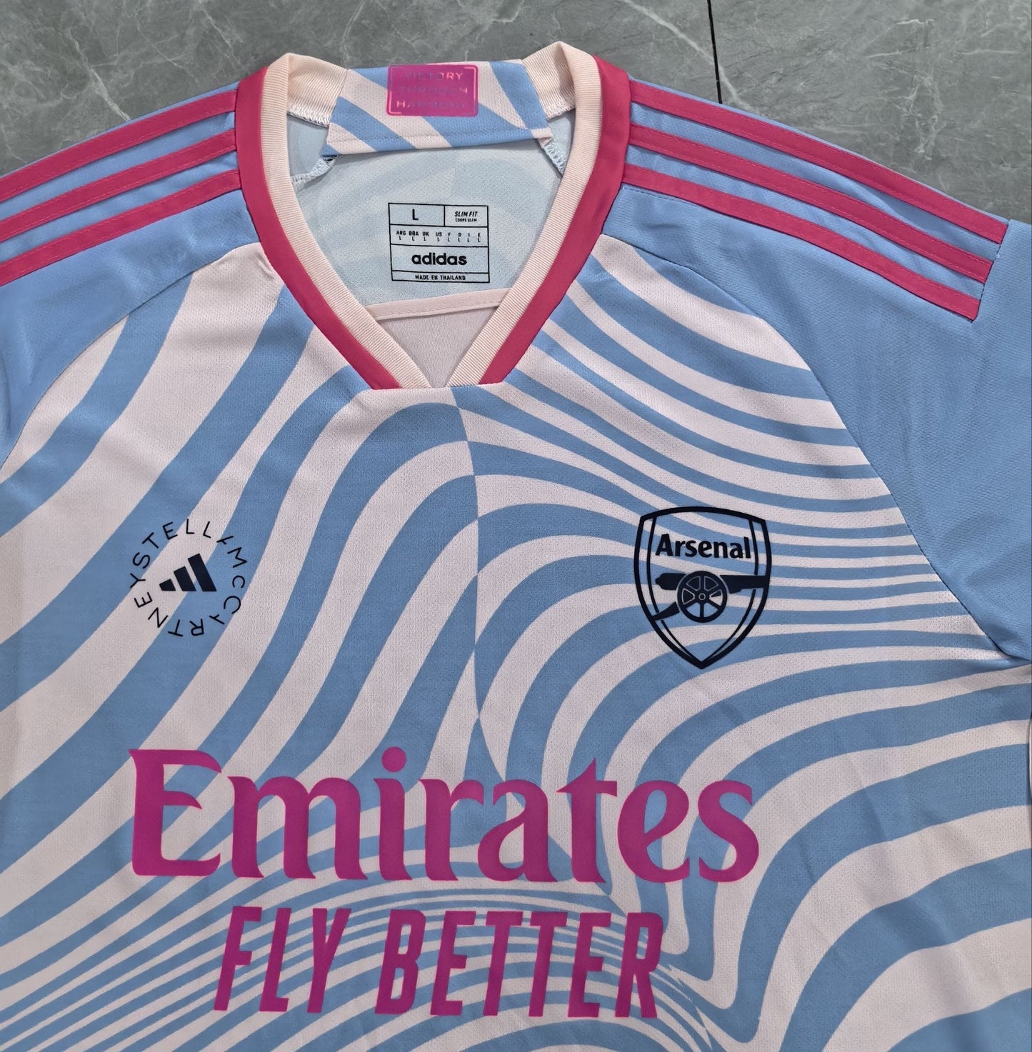 Maillot Arsenal 23/24 édition co-brandée