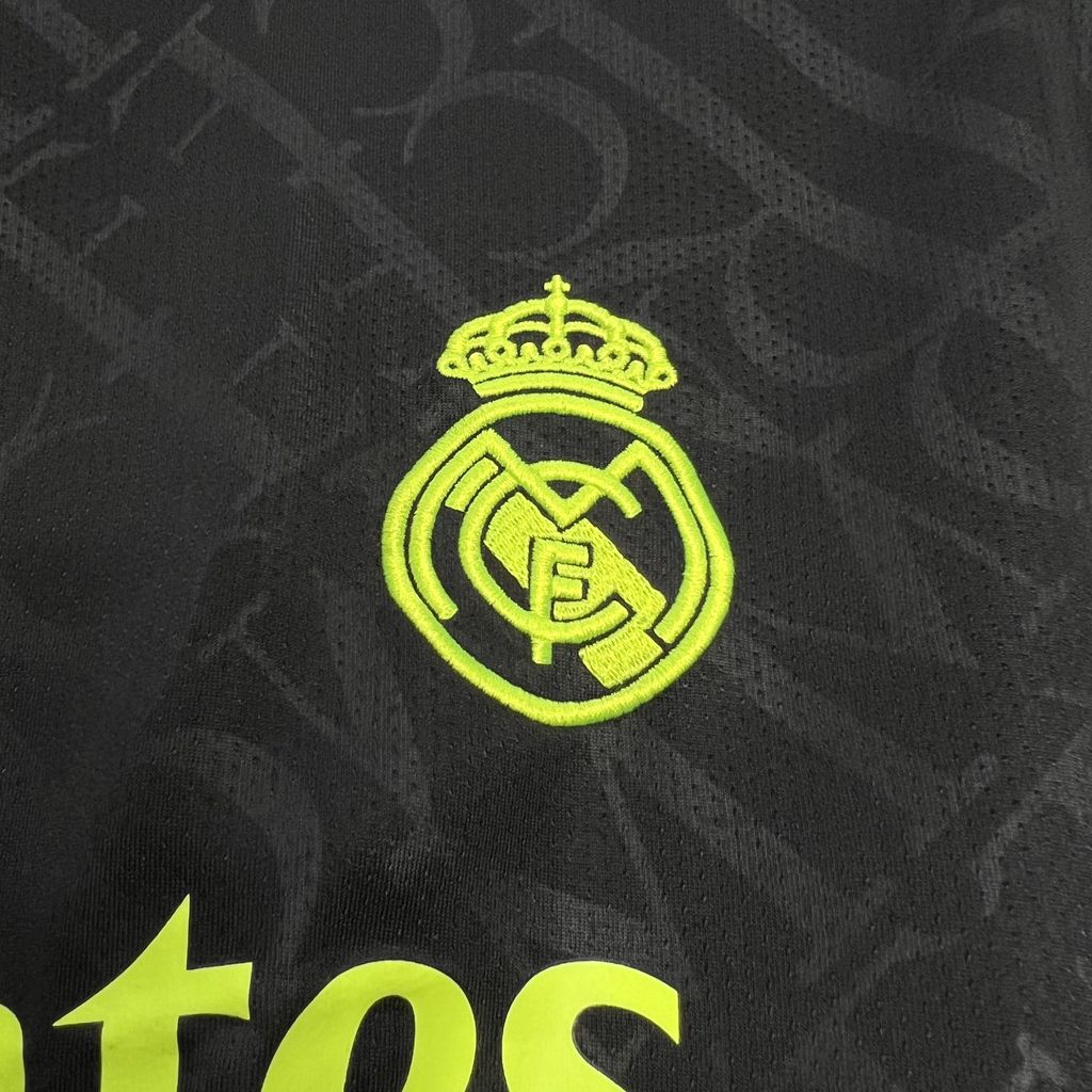 Maillot Real Madrid 2024/25 X BLACK & NEON – Modèle Unique