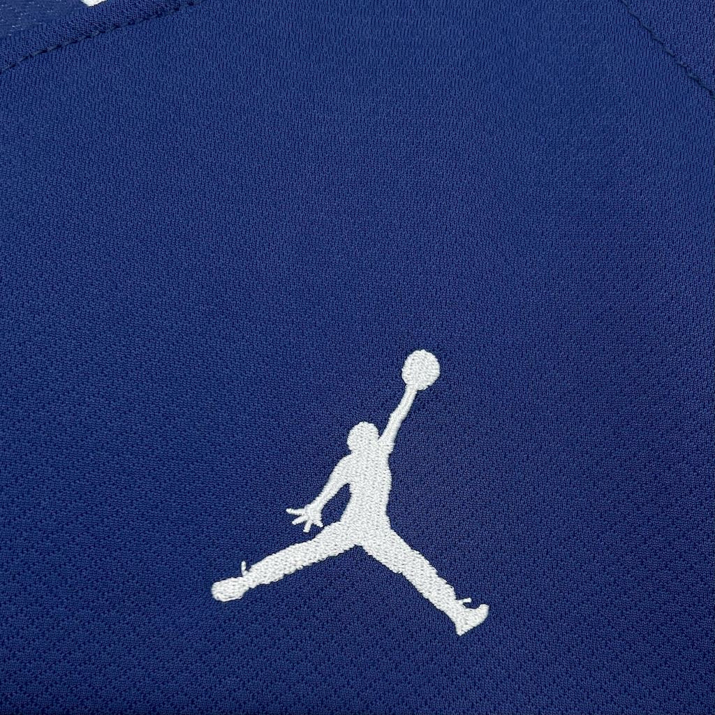 Maillot extérieur du Paris Saint-Germain 2024-25, quatrième
