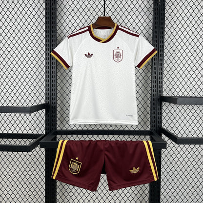 Kit enfant Espagne extérieure du monde 2026
