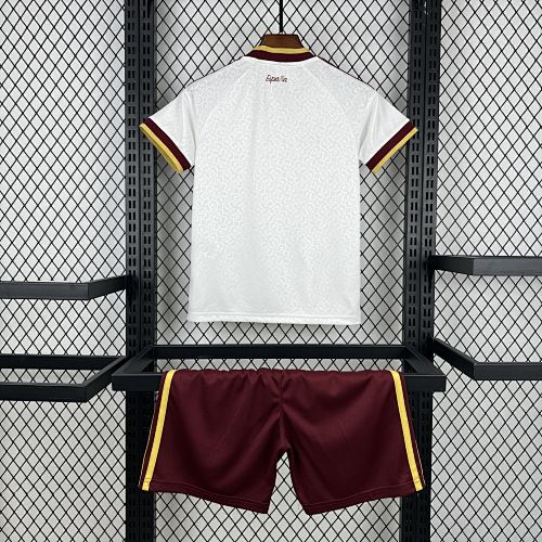 Kit enfant Espagne extérieure du monde 2026