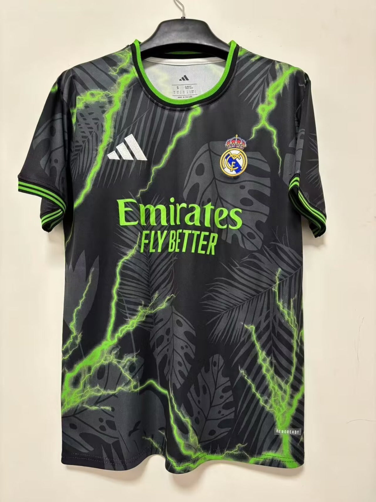 MAILLOT REAL MADRID SPECIAL EDITION 2025/2026