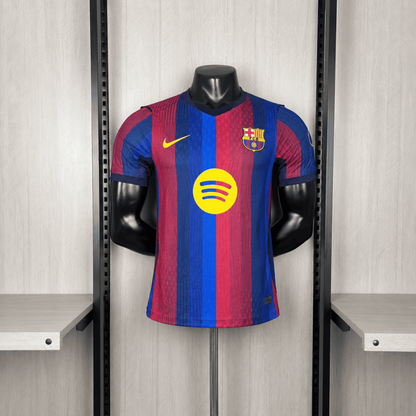 FC BARCELONE DOMICILE 26/27 VERSION  ( PHOTOS VERSION JOUEUR )